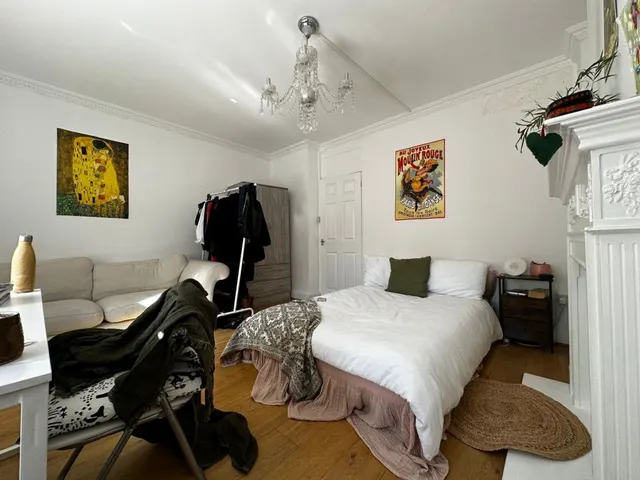 Photo 3 — Gladwin House, Camden