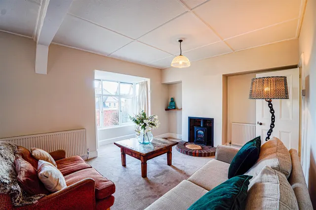 Beauharrow Road, St. Leonards-On-Sea, photo 3