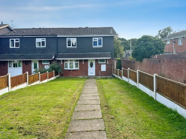 Overton Walk, Wolverhampton, WV4, photo 1