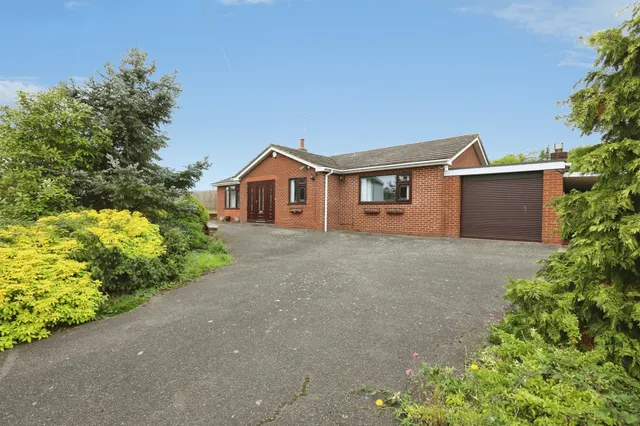 Town Street, Treswell, DN22, photo 1