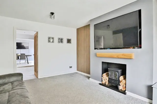 White Laithe Gardens, Leeds, LS14, photo 3