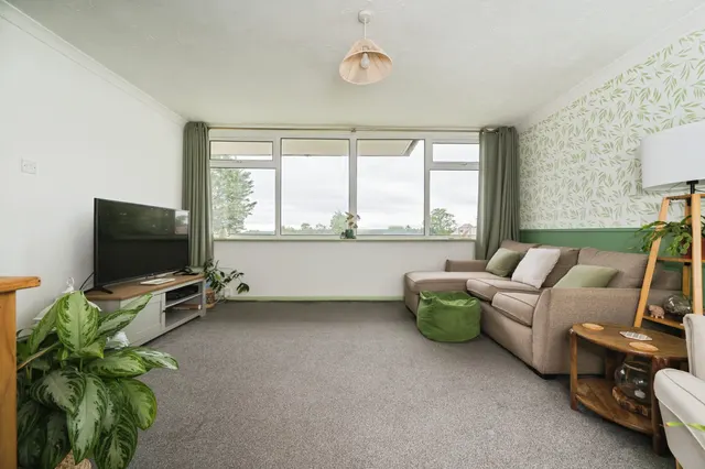 Sycamore Avenue, Eastleigh, SO53, photo 2