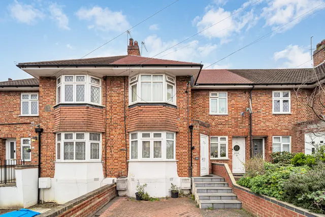 Errol Gardens, New Malden, KT3, photo 2