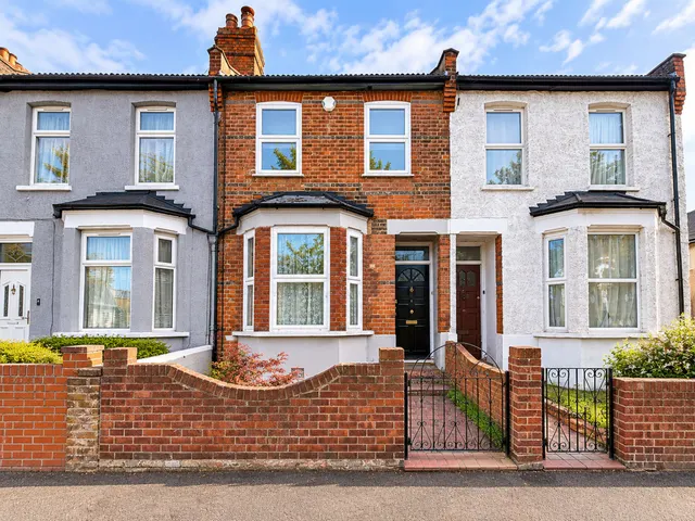 2 bedroom house, Leyton Green Road, London, E10