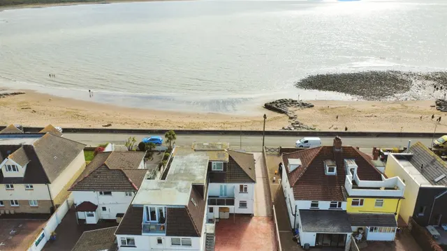 Beach Road, Porthcawl, CF36, photo 2