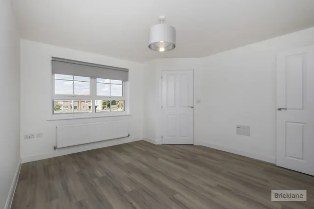Tangmere Road, Hailsham, BN27, photo 2