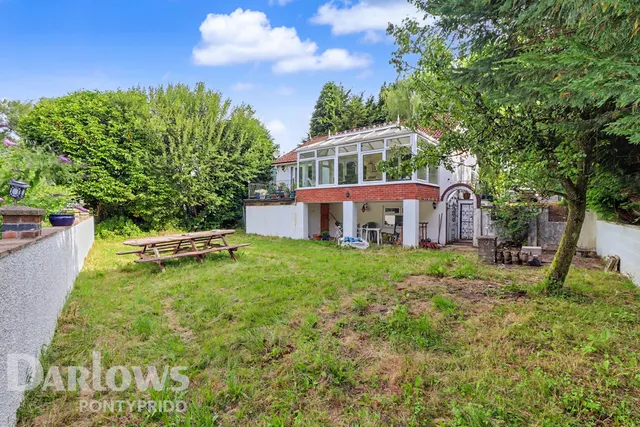 Nant Y Dall Avenue, Pontypridd, photo 1