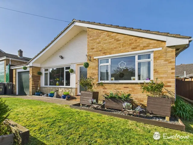 Mitchells Close, Woodfalls, SP5, photo 1