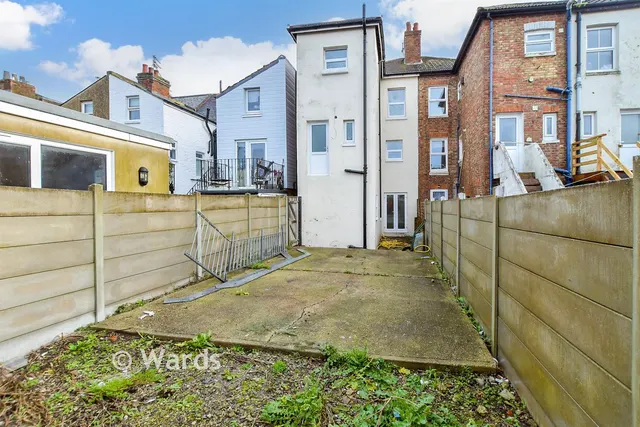 Broomfield Road, Cheriton, CT19, photo 2