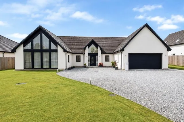 Lithe Lochan, Longmorn, IV30, photo 1