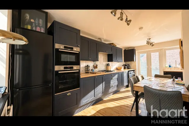 Munnings Way, Lawford, CO11, photo 3