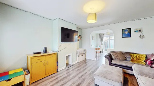Wymans Brook, Cheltenham, GL50, photo 2