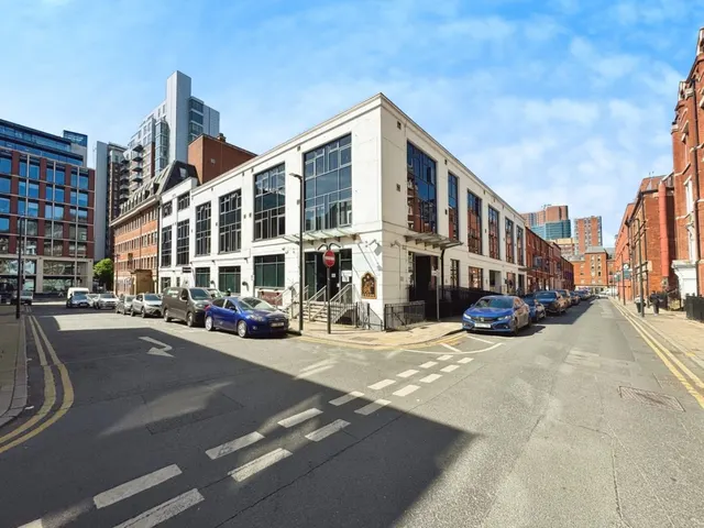 York Place, LS1, photo 1