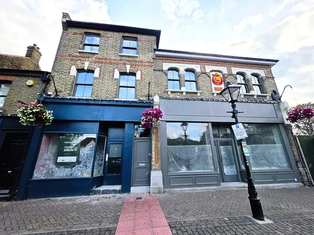 Royal Parade, Chislehurst, BR7, photo 1