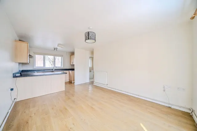 Photo 2 — Durrans Court, Bletchley, Milton Keynes, Buckinghamshire, MK2