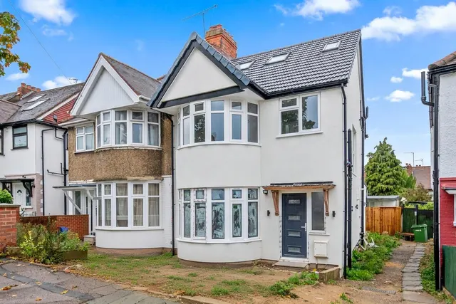 4 bedroom house, Randall Avenue, London, NW2