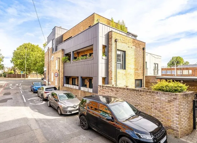 Orchard Road, Richmond, TW9, photo 1