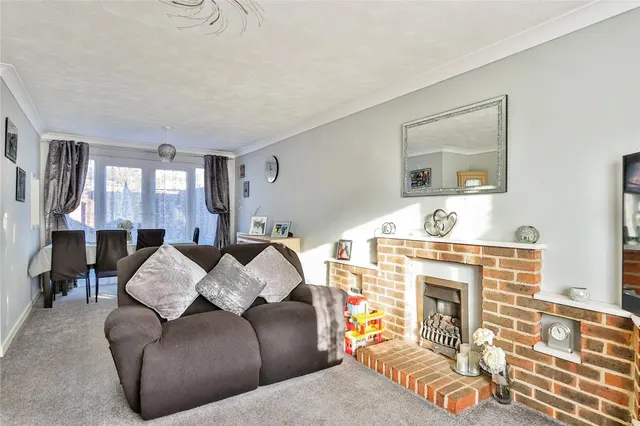 Godmanston Close, Poole, BH17, photo 3