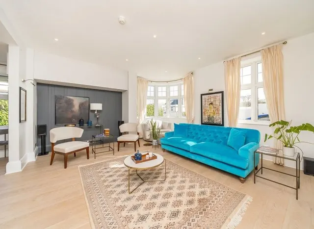 Woodside Avenue, Highgate, N6, photo 2