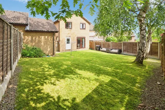 Horton Close, Rodley, LS13, photo 1