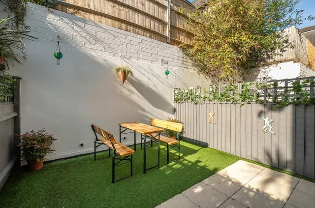 Norwich Avenue, Bournemouth, BH2, photo 1