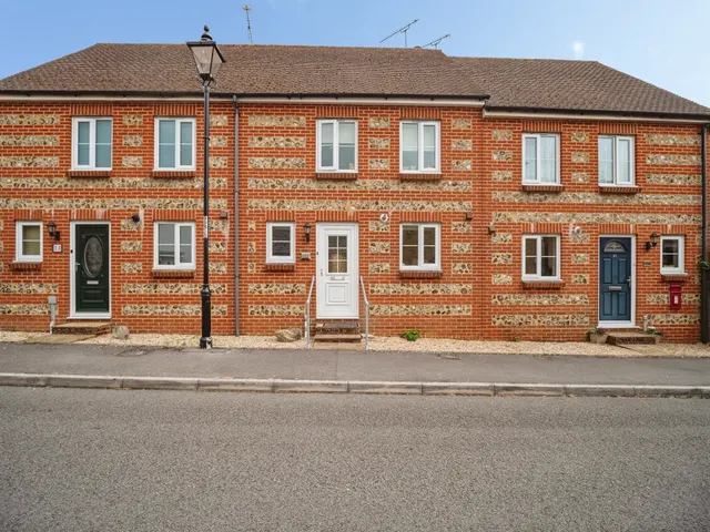Diggory Crescent, Dorchester, photo 1