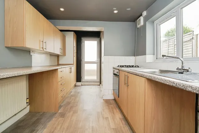 Millbrook Street, Cheltenham, GL50, photo 2