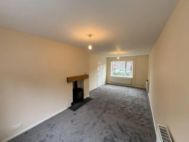 Chiltern Avenue, Castleford, WF10, photo 2