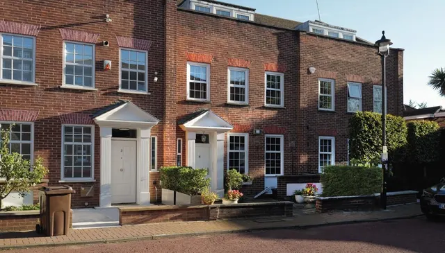 Hall Gate, St John's Wood, London, NW8 9PG, photo 1