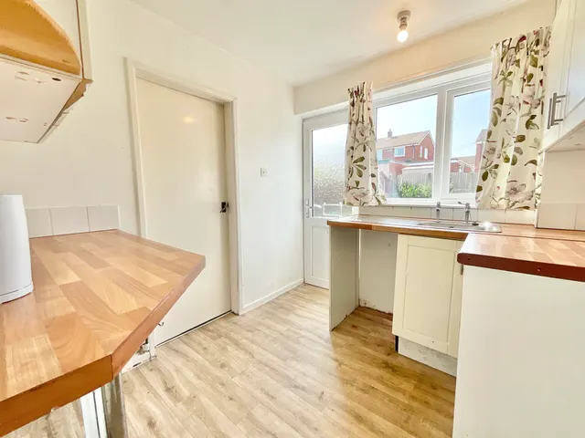 Derwent Drive, Cheadle, ST10, photo 3