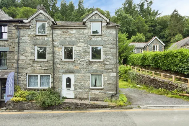 Holyhead Road, Betws-y-Coed, LL24, photo 3