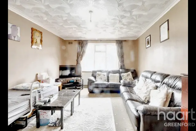 Western Road, Southall, UB2, photo 1