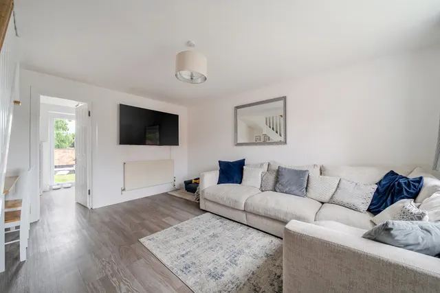 Photo 2 — Cranleigh Drive, Kent, BR8