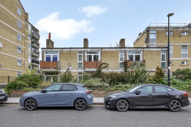 4 Kirton Gardens, London, E2 7LS, photo 1