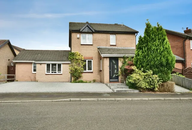 Bowmont Close, Cheadle Hulme, Cheshire, SK8, photo 1