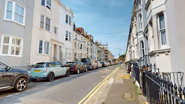 Lansdowne Street, Hove, BN3, photo 1