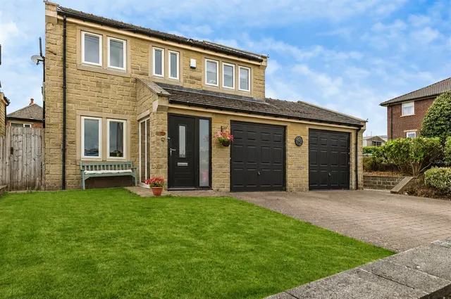 Meltham Road, Honley, Holmfirth, photo 1