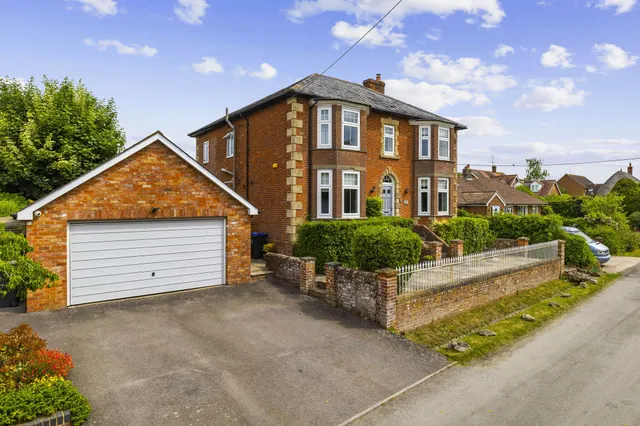 Charlton, Pewsey, SN9, photo 1