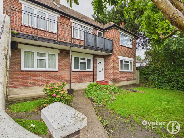 Glebe Road, Stanmore, HA7, photo 1