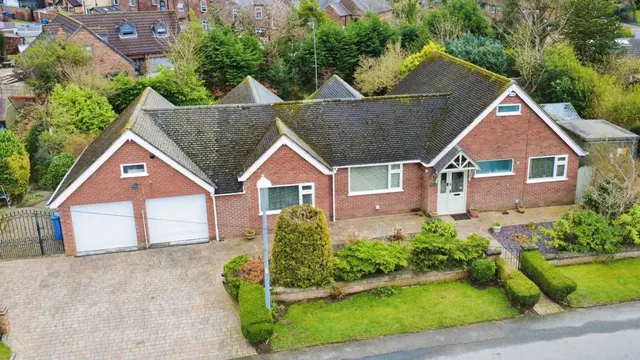 Lambton Road, Worsley, M28, photo 1