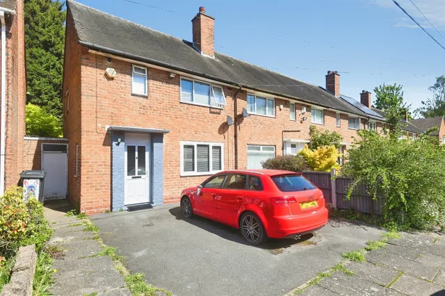 Lillington Grove, Shard End, Birmingham, photo 1