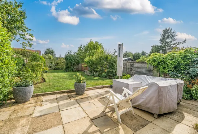 Photo 2 — Eynsham Road, Oxfordshire, Botley, OX2 9BY