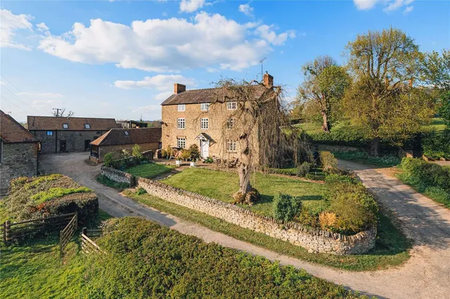 Photo 2 — Poughnhill, Caynham, Ludlow, Shropshire, SY8 4JY