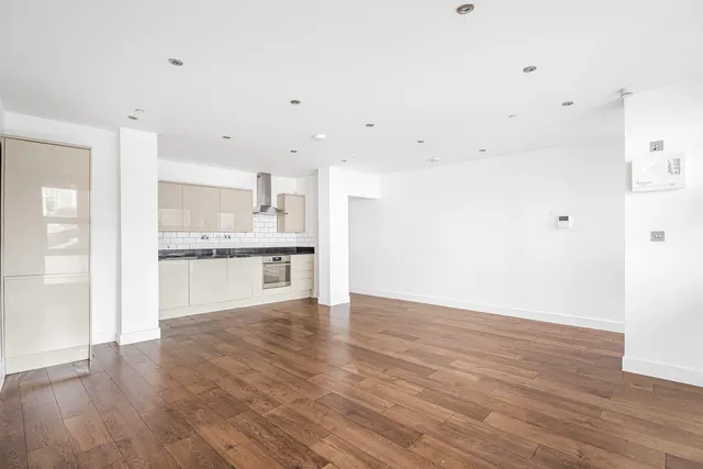 Copenhagen Place, London, E14, photo 1