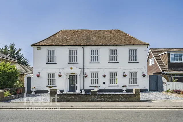 Bedfont Road, Stanwell, TW19, photo 1