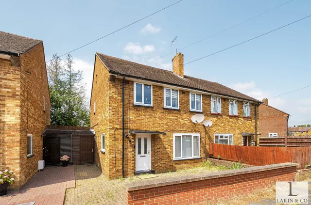 The Dingle, Hillingdon, UB10 0DH, photo 1