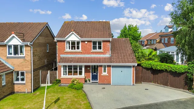 Wotton Drive, Ashton-In-Makerfield, Wigan, Wigan, WN4 8XR, photo 1