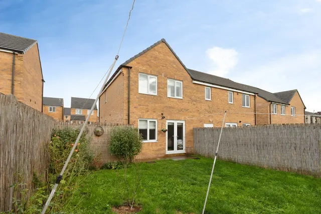 Hurtley Street, Burnley, BB10, photo 2