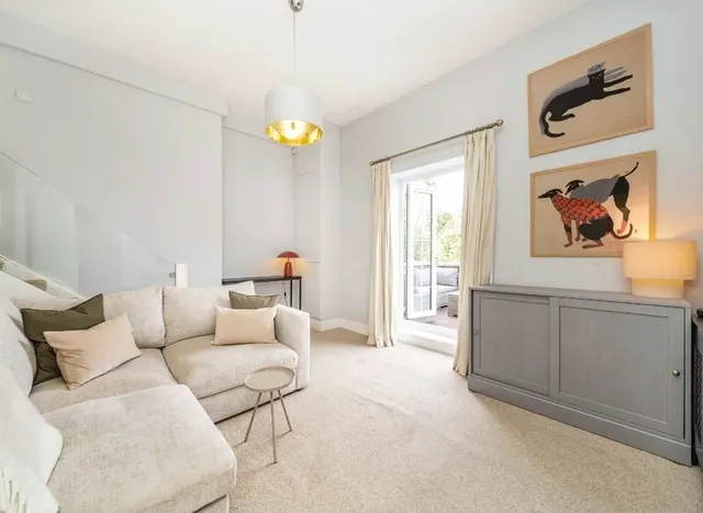 Photo 3 — Cavendish Road, Brondesbury Park, NW6