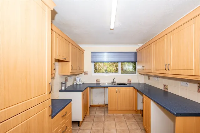 Photo 3 — Ryton Close, Matchborough West, Redditch, Worcestershire, B98 0EW